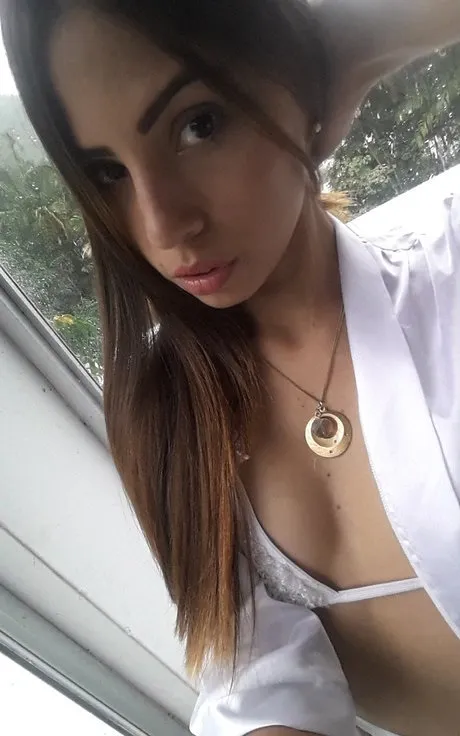 Irmak Sarıyer Escort Profil Resmi Irmak - Sarıyer VIP Escort Bayan Modeli - Gerçek Fotoğraflı İlan